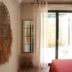 Aigues Vives - Le Patio Casa de Férias Montpeyroux (Herault)